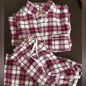 UGG Flannel Women’s Pajamas Set